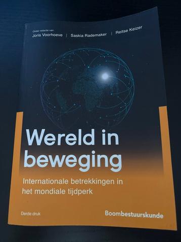 Wereld in Beweging - Internationale Betrekkingen beschikbaar voor biedingen