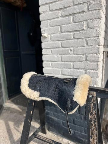 Zadel bontje !!nieuw!! beschikbaar voor biedingen