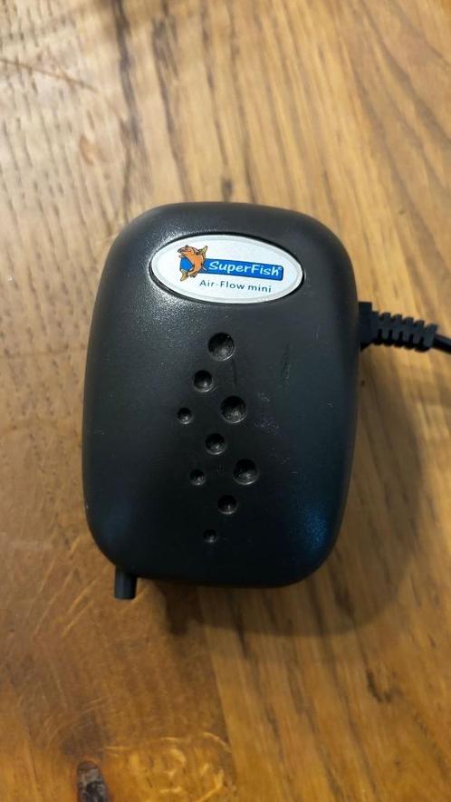 Superfish Luchtpomp air flow mini, Dieren en Toebehoren, Vissen | Aquaria en Toebehoren, Gebruikt, Filter of Co2, Ophalen of Verzenden