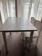 Kindertafel met 2 kinderstoelen IKEA Sundvik, Kinderen en Baby's, Kinderkamer | Tafels en Stoelen, Ophalen, Gebruikt, Tafel(s) en Stoel(en)
