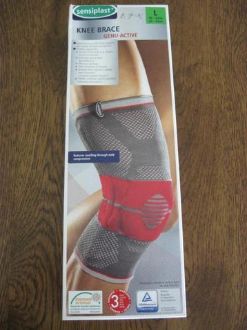 Knie-Brace / Merk: Sensi-Plast.  Maat L.  beschikbaar voor biedingen