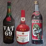 Drie leuke oude stickers.   Drank flessen. Vat 69/Cynar/cour, Ophalen of Verzenden, Zo goed als nieuw