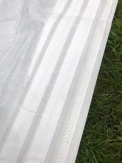 Triradiale Genua-1 - UV strook- Foam in Voorlijk (10,60m.), Watersport en Boten, Zeilen en Zeiltoebehoren, Zo goed als nieuw, Genua of Fok