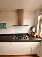 Hoogglans keuken met inbouw apparatuur, Huis en Inrichting, Keuken | Complete keukens, Ophalen, Gebruikt, Wit, Dubbelwandige keuken
