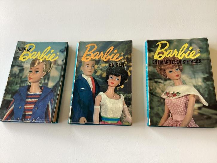 3 x boek Barbie,Barbie en Ken, haar tvbaan 1960 zeldzaam, Boeken, Overige Boeken, Gelezen, Ophalen of Verzenden