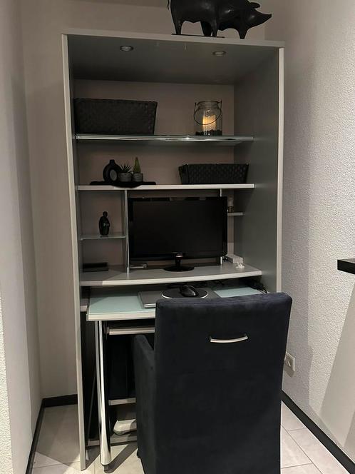 Moderne computerkast met 2 spotjes, Huis en Inrichting, Kasten | Computermeubels, Zo goed als nieuw, 170 cm of meer, 70 tot 120 cm