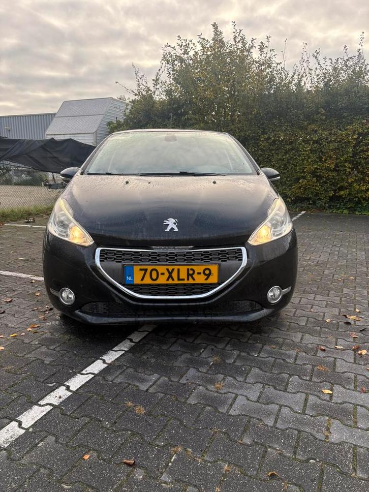 Peugeot 208 1.4 VTI 70KW/95PK 5-D 2012 Zwart, Auto's, Peugeot, Particulier, Benzine, B, Hatchback, Handgeschakeld, Origineel Nederlands