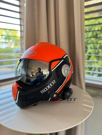 Roof Boxer V8 “Devil” editie maat L met intercom beschikbaar voor biedingen