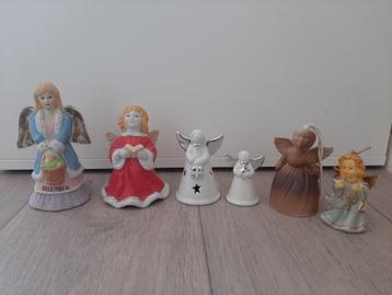 Verzameling beeldjes engeltjes engel met bel beschikbaar voor biedingen