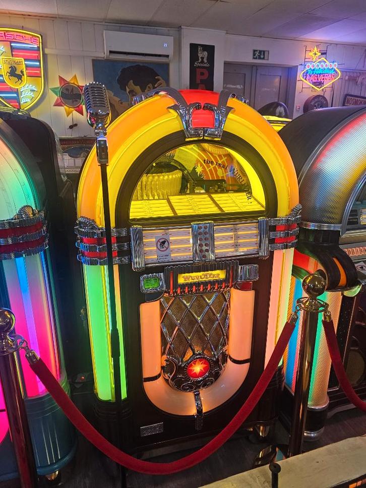 Wurlitzer OMT vinyl, Verzamelen, Automaten | Jukeboxen, Zo goed als nieuw, Wurlitzer, Voor 1950, Met singles, Ophalen