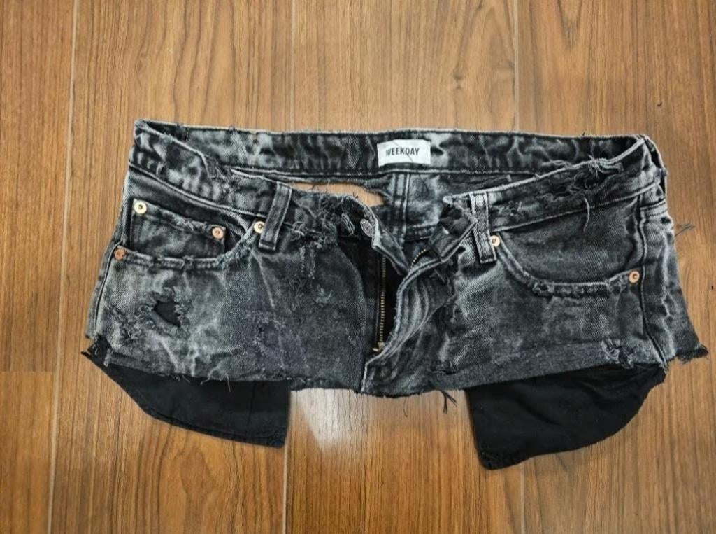 Weekday ripped rokje skirt zwart m, Maat 38/40 (M), Verzenden, Zwart, Weekday