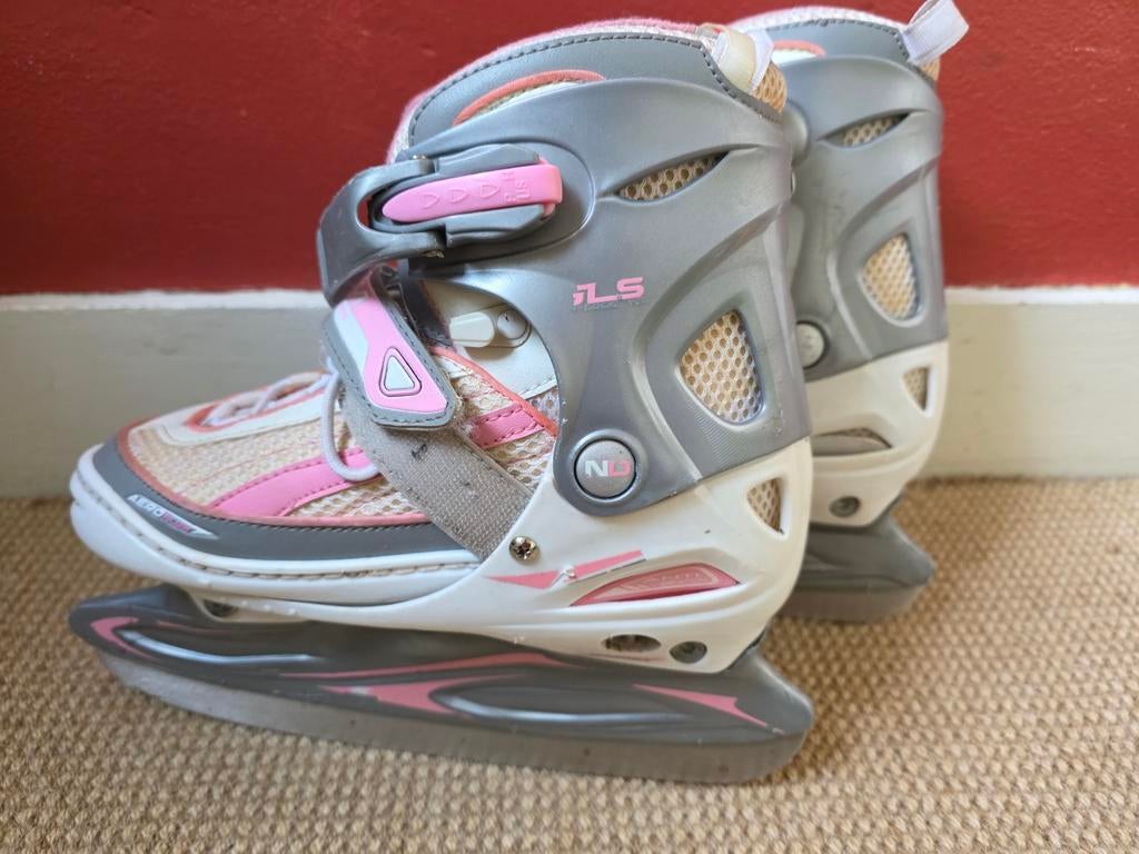 Nijdam IJshockeyschaatsen - Maat 34-37 verstelbaar, Sport en Fitness, Schaatsen, Ophalen of Verzenden, Gebruikt, IJshockeyschaatsen