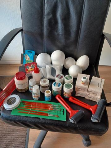 hobby materiaal  .diverse  beschikbaar voor biedingen