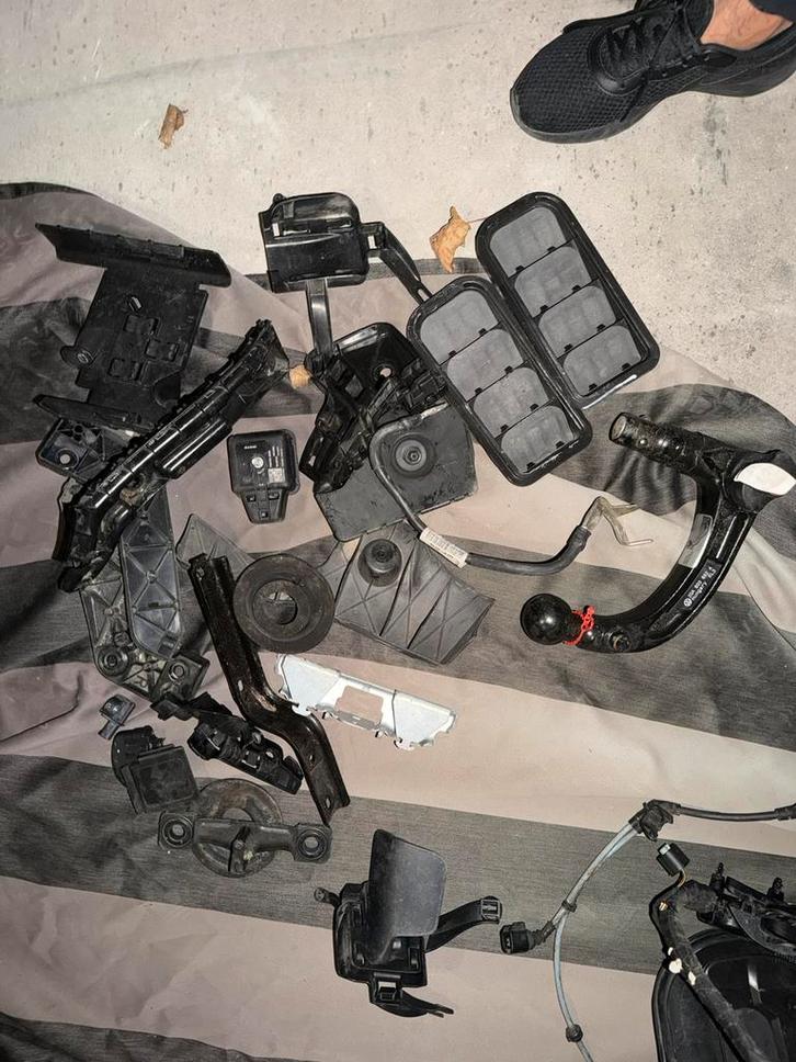 Volkswagen - klein materiaal onderdelen, Auto-onderdelen, Klein materiaal, Volkswagen, Ophalen of Verzenden