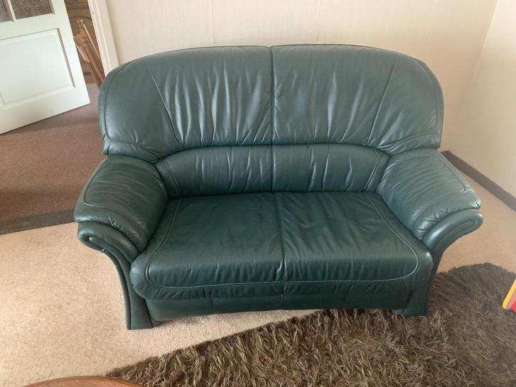 Bankstel leder, 2 en 3 zits bank, kleur donder groen, Huis en Inrichting, Banken | Bankstellen, Gebruikt, Rechte bank, Overige maten