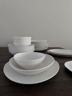 Servies wit aardwerk 6 persoons, Antiek en Kunst, Antiek | Servies compleet, Ophalen of Verzenden