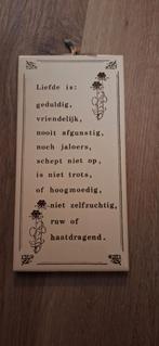 Vintage Tekstbordje 'Liefde is', Antiek en Kunst, Antiek | Wandborden en Tegels, Ophalen of Verzenden