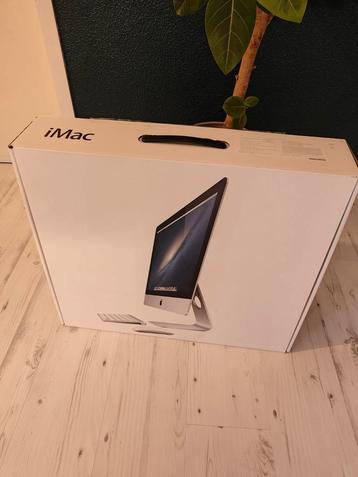 Een hele mooie iMac met doos 1TB opslag  beschikbaar voor biedingen