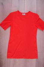 mooi oranje shirt van MTWTFSS WEEKDAY, Kleding | Dames, T-shirts, Oranje, Ophalen of Verzenden, Zo goed als nieuw, Maat 36 (S)