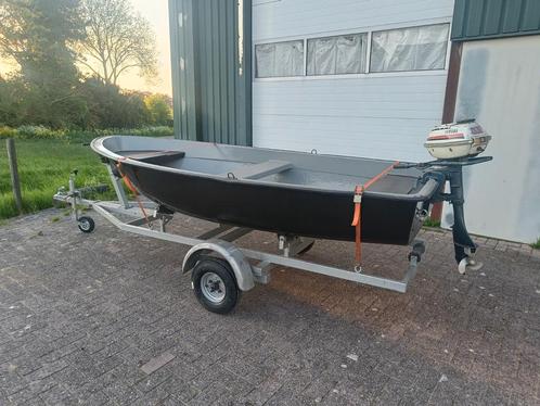 Leuk plezier bootje met kantel trailer, Watersport en Boten, Roeiboten, Zo goed als nieuw, Ophalen