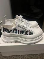 Alexander McQueen Graffiti 42 nieuw origineel €750 nu €250 1, Alexander McQueen, Wit, Nieuw, Ophalen of Verzenden