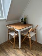 Tafel met 2 inklapbare stoelen + kussens, Ophalen, Zo goed als nieuw, Minder dan 4 stoelen