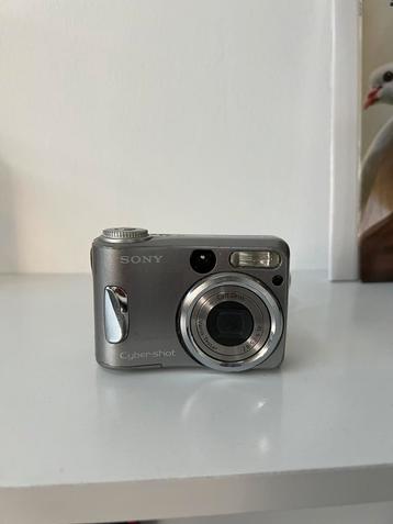 Sony Cybershot DSC-S80 Digitale Camera beschikbaar voor biedingen