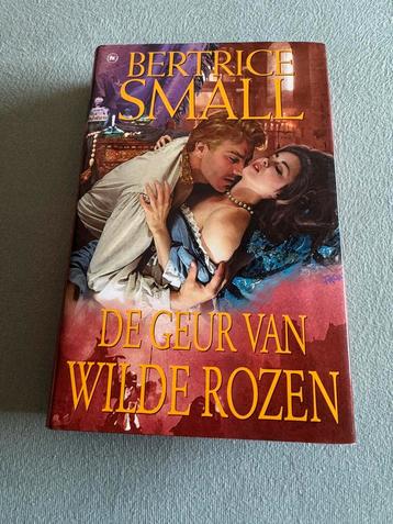 Historische roman van Bertrice Small-de geur van wilde rozen beschikbaar voor biedingen