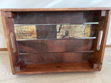 Kistje, lectuurbak, bak voor accessoires  beschikbaar voor biedingen