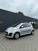 Citroën C1 1.0i 68PK 5Deurs 2013 Grijs, Voorwielaandrijving, Stof, C1, Origineel Nederlands