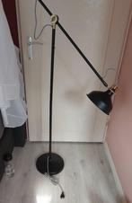 IKEA staande leeslamp [5981]  [HuLaVl], Huis en Inrichting, Lampen | Vloerlampen, Ophalen, Gebruikt, Metaal, 150 tot 200 cm