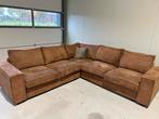 Prachtige cognackleurige hoekbank in mooie staat