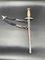 LW dolk 2 model + drager, Verzamelen, Ophalen of Verzenden, Luchtmacht, Duitsland, Mes of Dolk