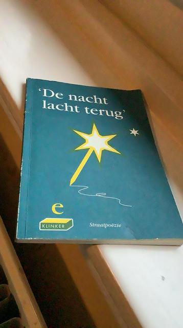 Dichtbundel De nacht lacht terug beschikbaar voor biedingen