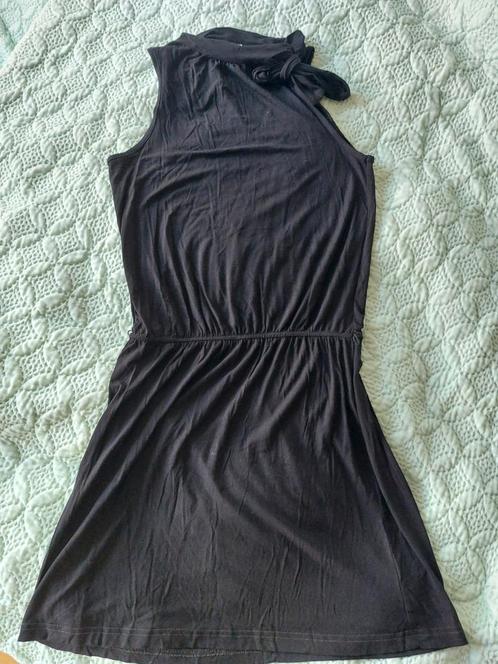 Leuk zwart Hema jurkje, maat S, getailleerd, Kleding | Dames, Jurken, Ophalen of Verzenden