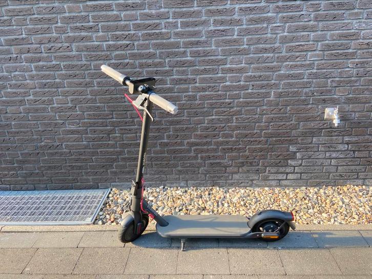 Xiaomi electric scooter 4 lite - Nette staat, Fietsen en Brommers, Steps, Zo goed als nieuw, Elektrische step (E-scooter), Ophalen of Verzenden
