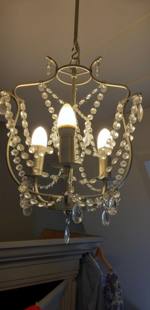 Kroonluchter met 3 licht kaarsen., Ophalen