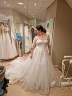 Prachtige trouwjurk uit 2024 met sluier, Kleding | Dames, Trouwkleding en Trouwaccessoires, Ophalen of Verzenden