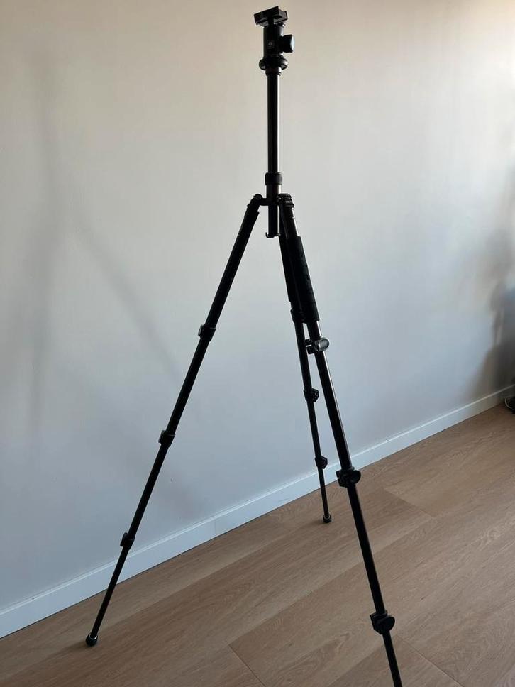 Statief Sirui ET-1004, Audio, Tv en Foto, Fotografie | Statieven en Balhoofden, Zo goed als nieuw, Driepoot, Minder dan 150 cm