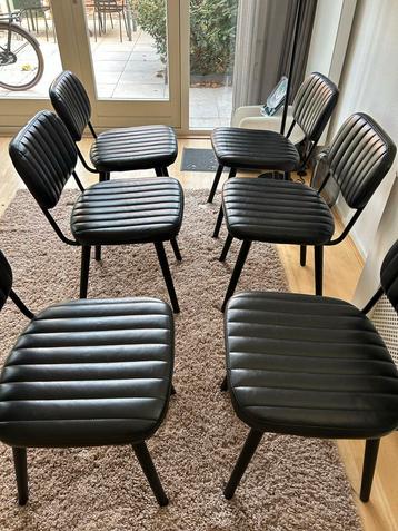 Zwarte stoelen - set van 6 beschikbaar voor biedingen