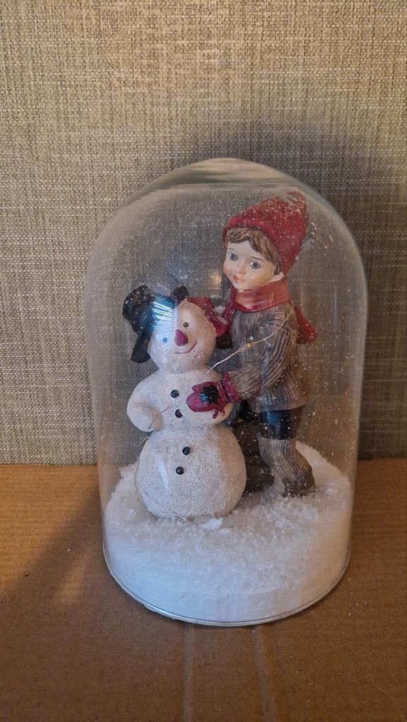 Kerstdecoratie met Jongen en Sneeuwpop, Antiek en Kunst, Antiek | Woonaccessoires, Ophalen of Verzenden