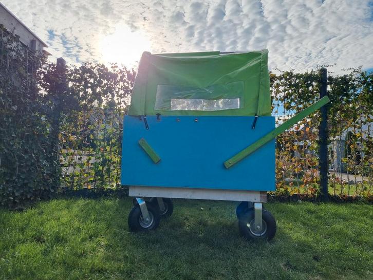 Leuke 6-persoons duwwagen met regenhoes, Caravans en Kamperen, Bolderkarren, Nieuw, Ophalen