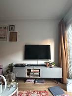 Tv meubel grijs Meubella, Huis en Inrichting, Ophalen, 100 tot 150 cm, Eikenhout, Zo goed als nieuw