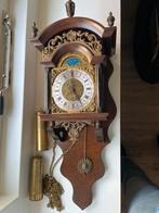 Antieke Wandklok met Slinger en Gewichten, Ophalen of Verzenden