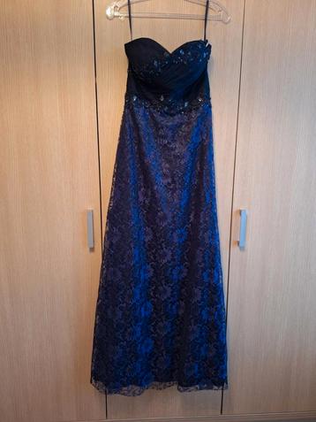 Galajurk met kant, strapless. Maat 36-38 beschikbaar voor biedingen