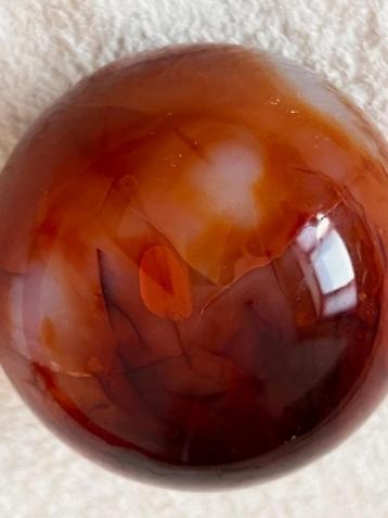 Carneool bol 8cm   beschikbaar voor biedingen