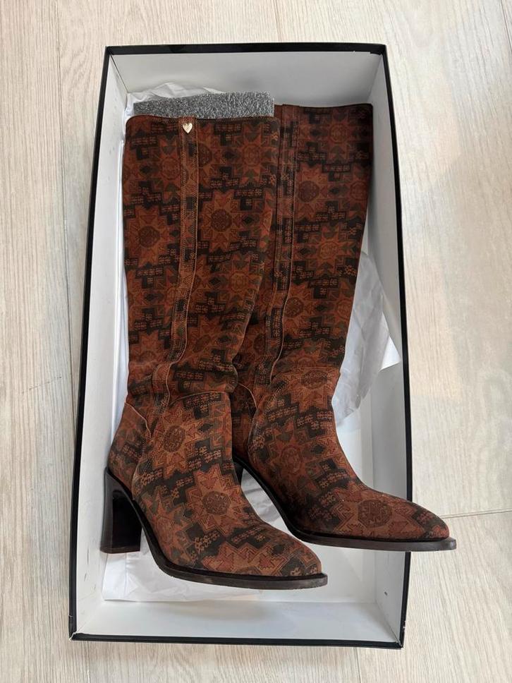 Floris van Bommel Laarzen - Katja Schuurman Design - Maat 40, Kleding | Dames, Schoenen, Zo goed als nieuw, Hoge laarzen, Bruin