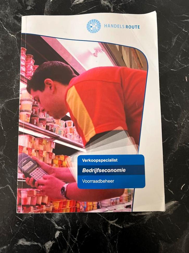 Bedrijfseconomie - Verkoopspecialist, Boeken, Economie, Management en Marketing, Gelezen, Economie en Marketing, Ophalen of Verzenden