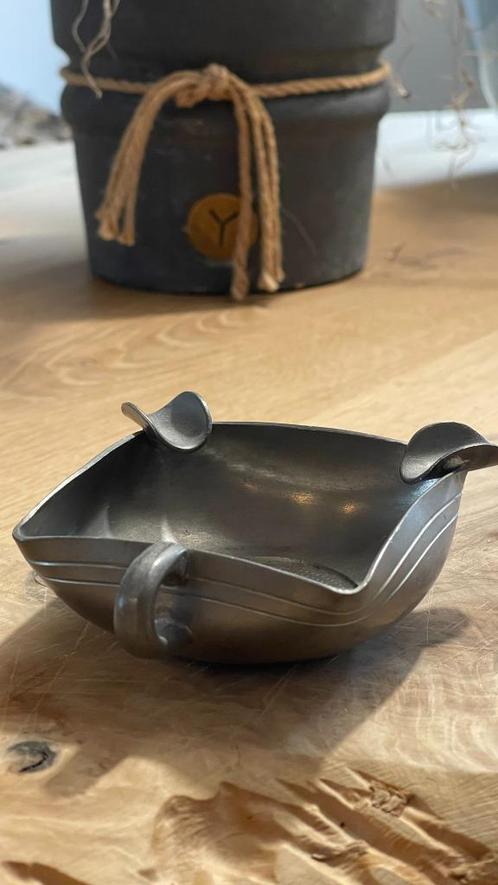 Tinnen asbak laag vierkant model, Antiek en Kunst, Antiek | Tin, Ophalen of Verzenden