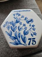 Delfts Regina Doosje Rabobank 75 Jaar strijen, Antiek en Kunst, Antiek | Keramiek en Aardewerk, Ophalen of Verzenden